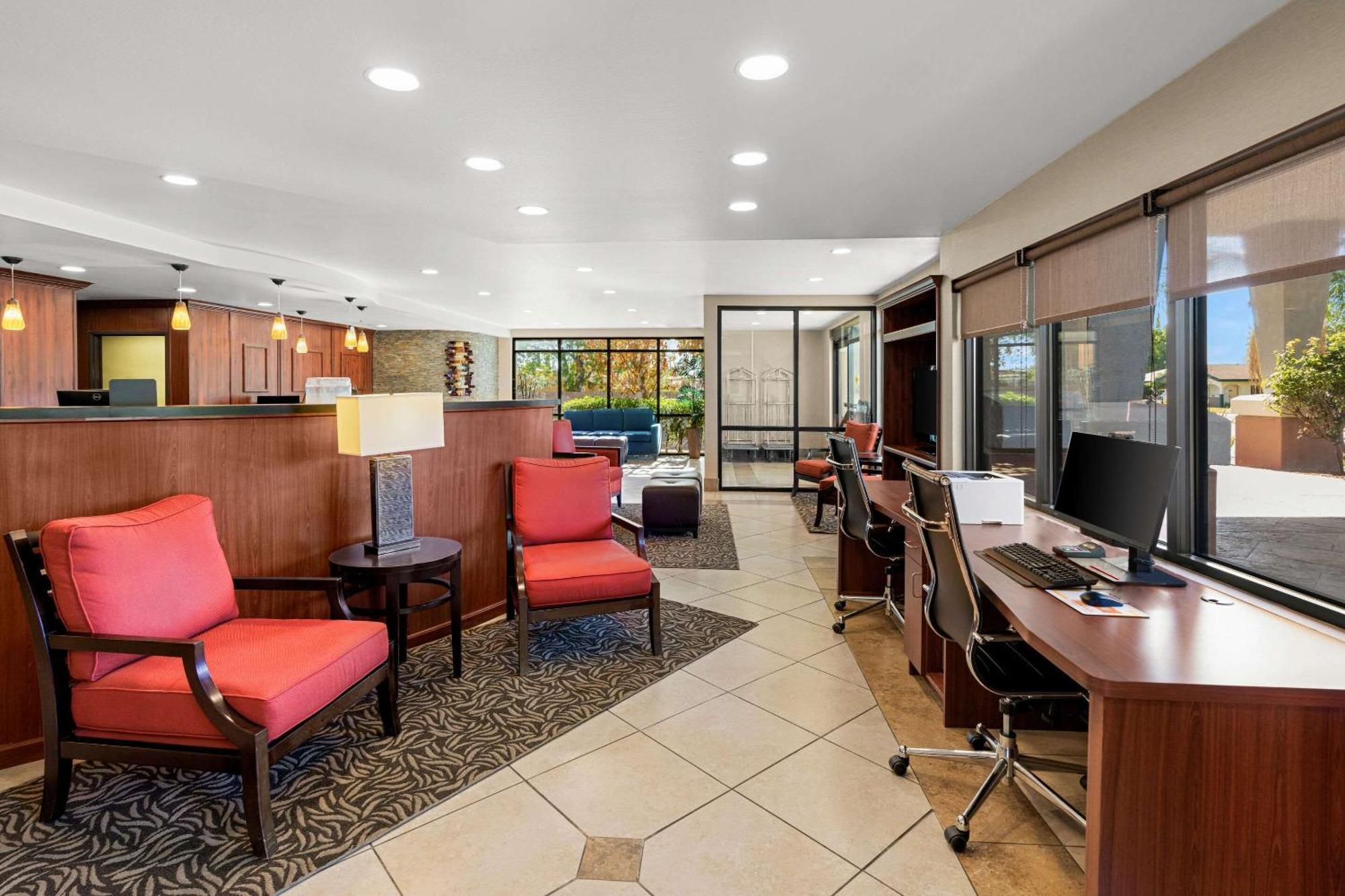Comfort Suites Vacaville-Napa Valley Area Kültér fotó