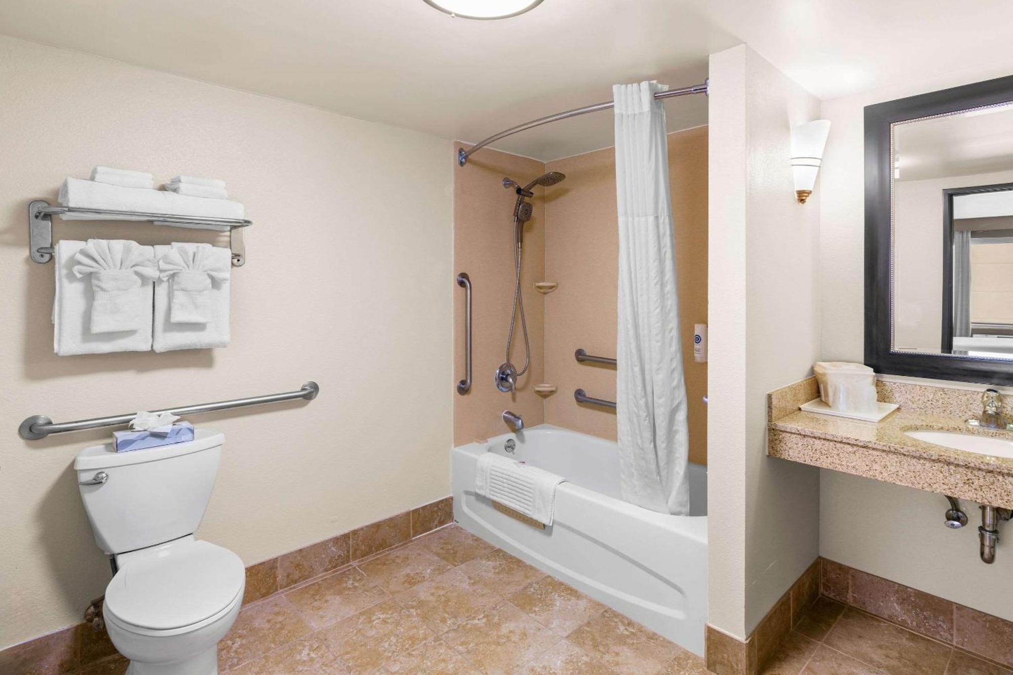 Comfort Suites Vacaville-Napa Valley Area Kültér fotó