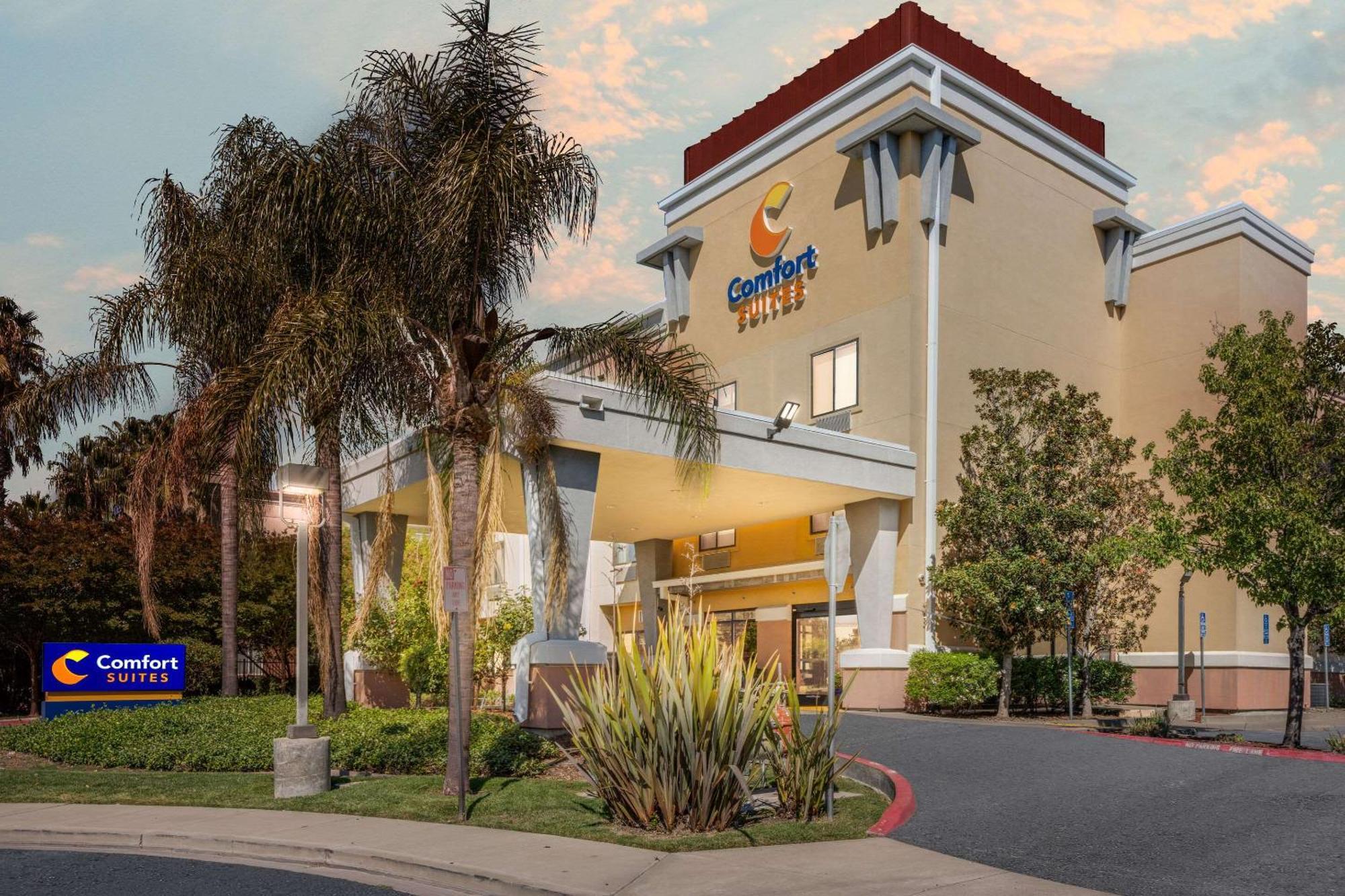 Comfort Suites Vacaville-Napa Valley Area Kültér fotó